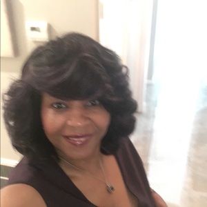 Meet your Posher, Sharron